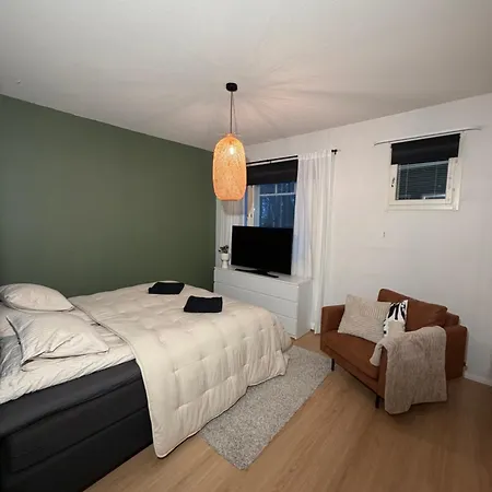 Cozy 2bdr With Sauna Apartment